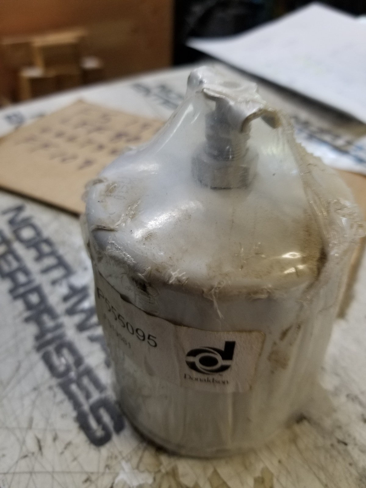 LOT OF 4PC - FLEETGUARD FS19581 FUEL FILTER
