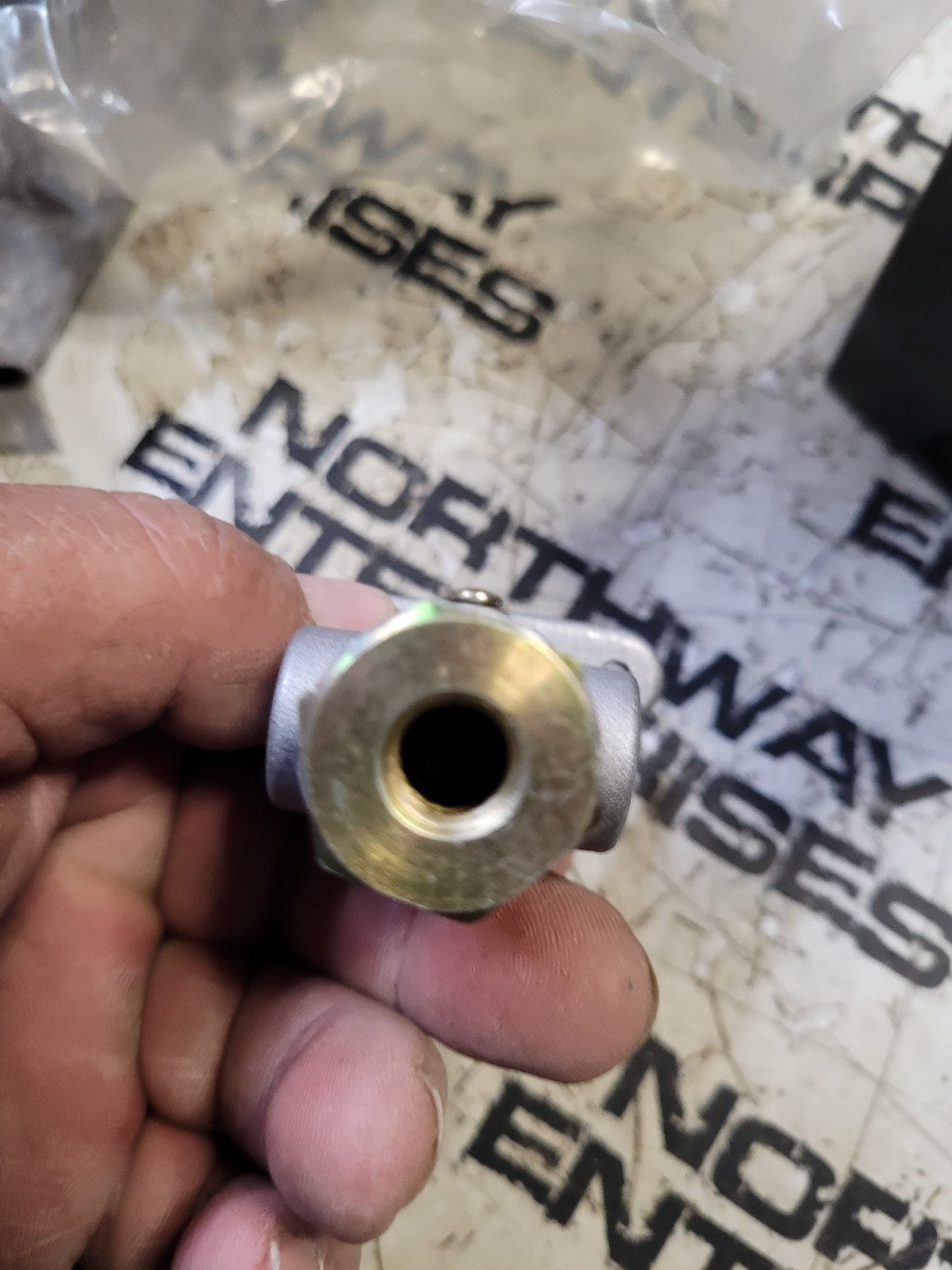 TBF229635 FS229635N TW-1 BRAKE CONTROL VALVE