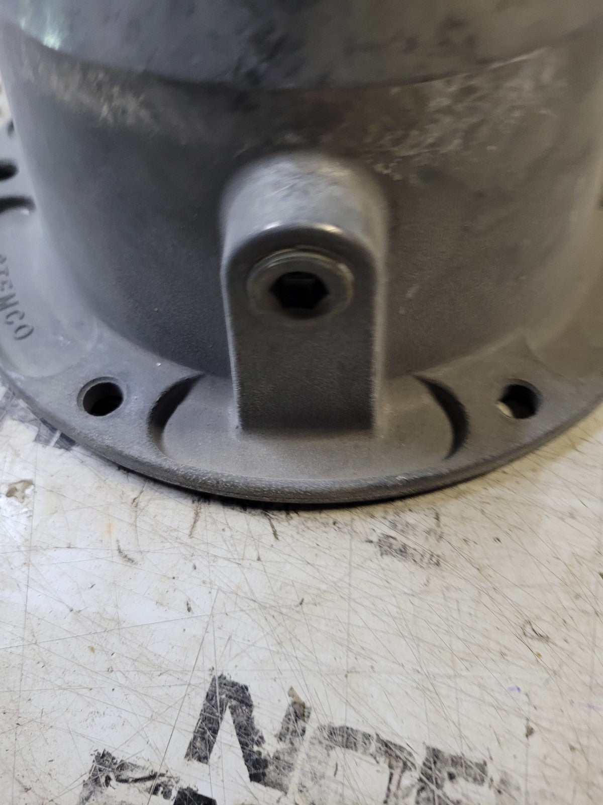 Aluminum Hubcap 6 hole Replaces Stemco 343-4195, 3434195 Side Plug