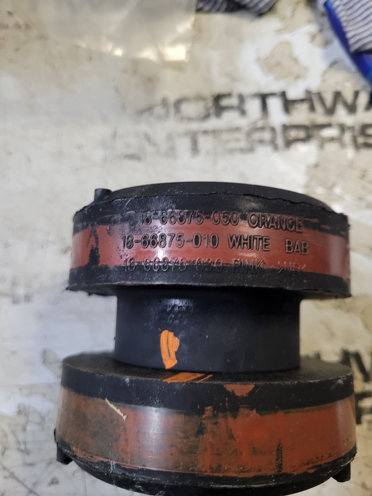 A1866875002 A18-66875-002 Cab Front Isolator, Hard Freightliner