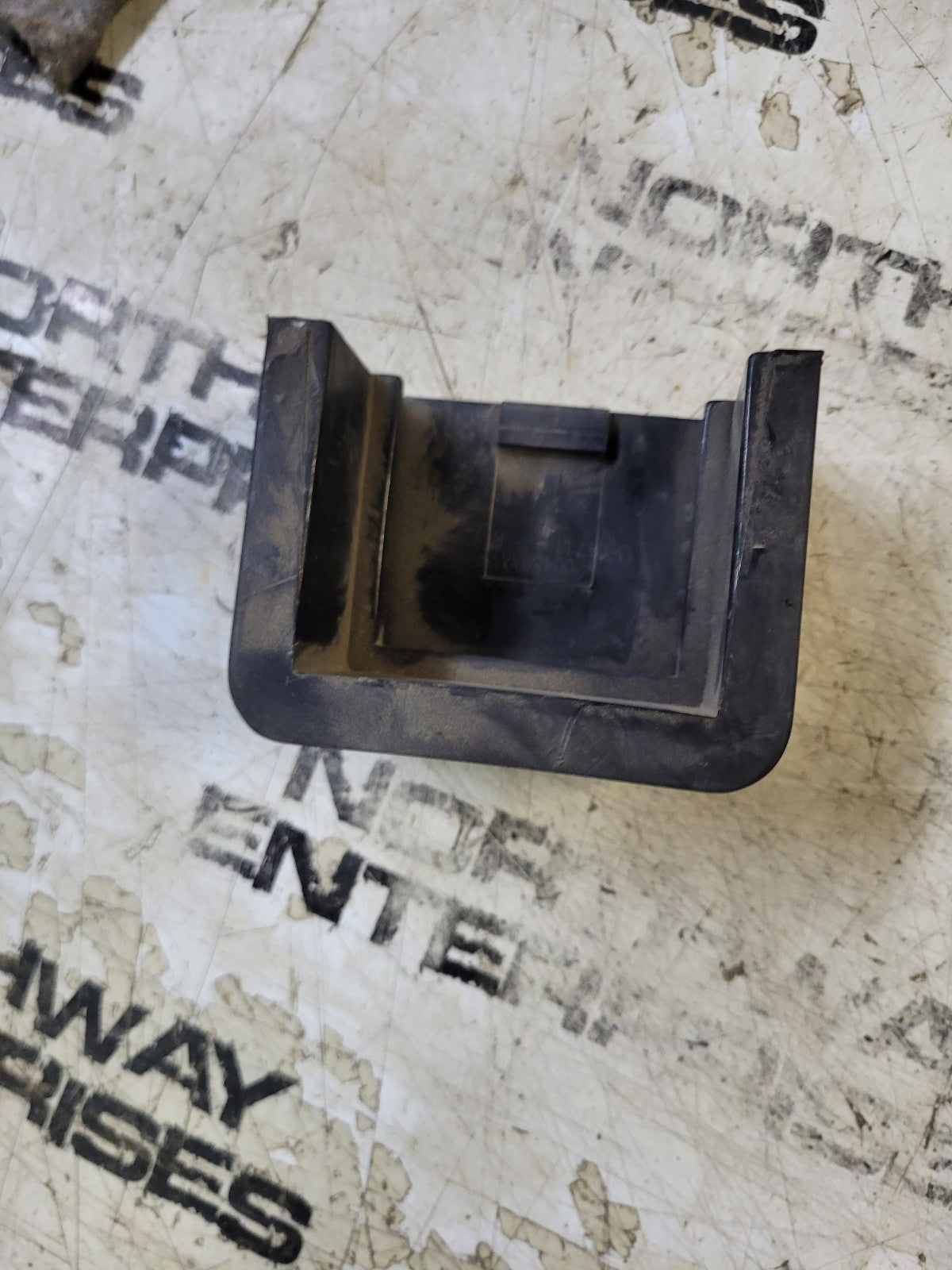 Upper Hood Bumper Support 13-04711 P13-04711