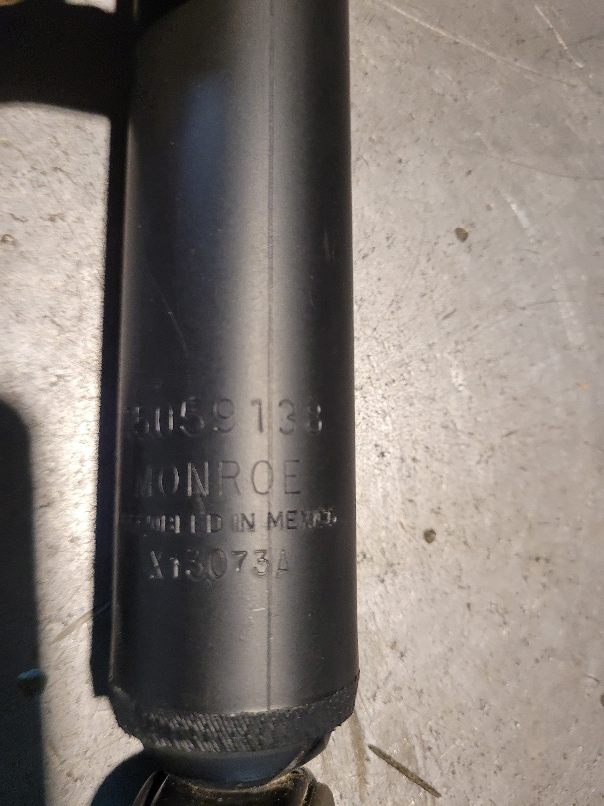 15059138 1999-2014 SILVERADO 2500 3500 STEERING STABILIZER SHOCK