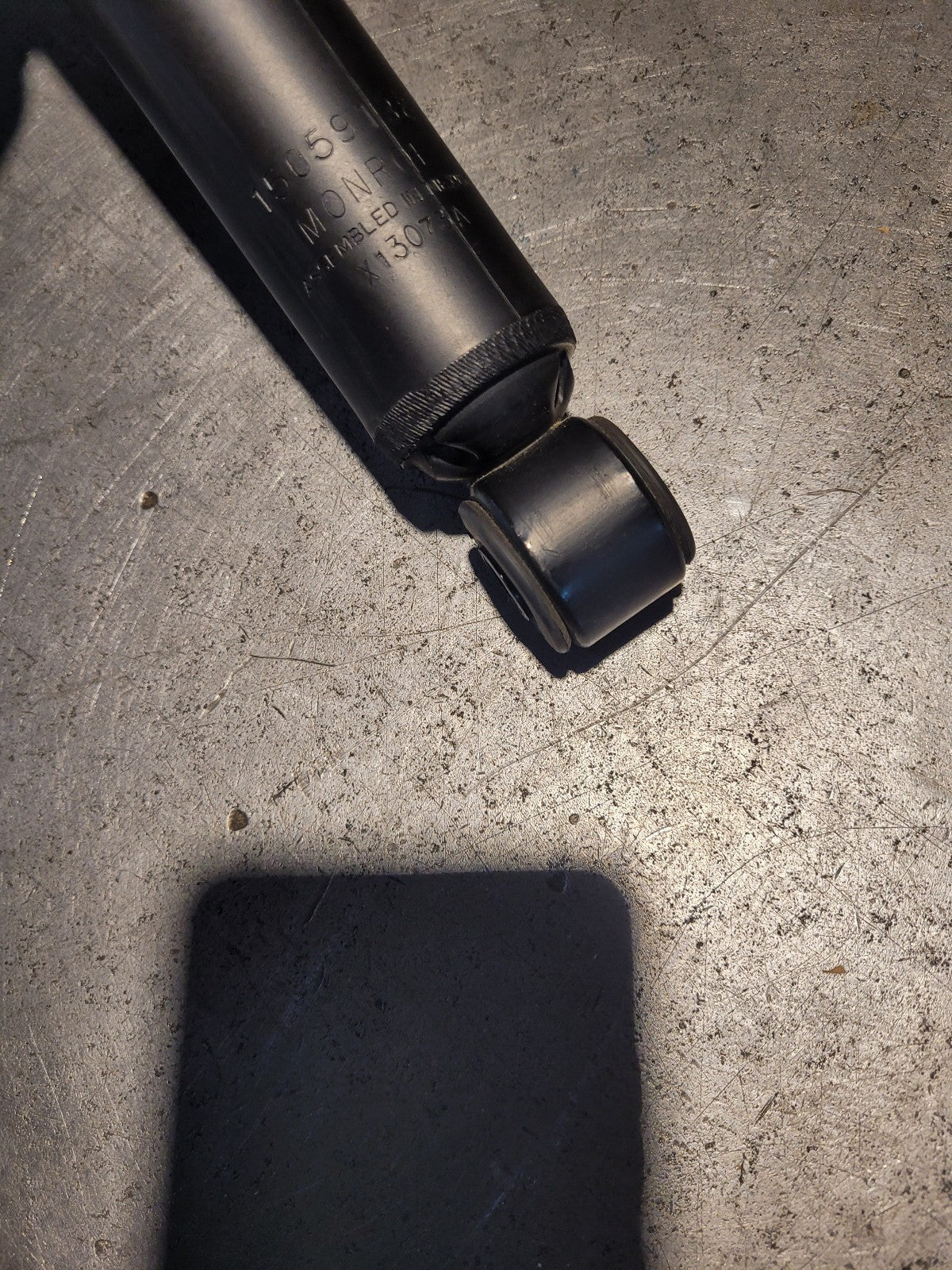 15059138 1999-2014 SILVERADO 2500 3500 STEERING STABILIZER SHOCK