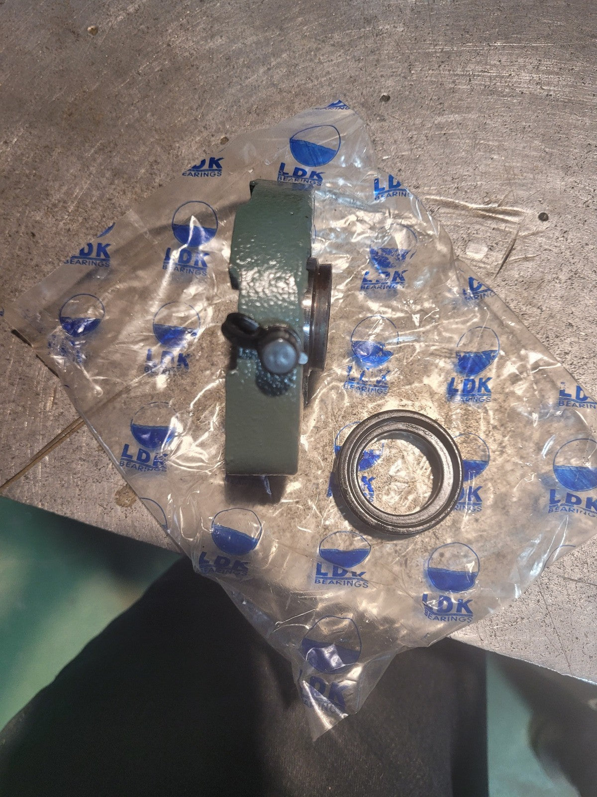 LDK SAFD205-16 Bearing Housing Assembly SAFD205-16