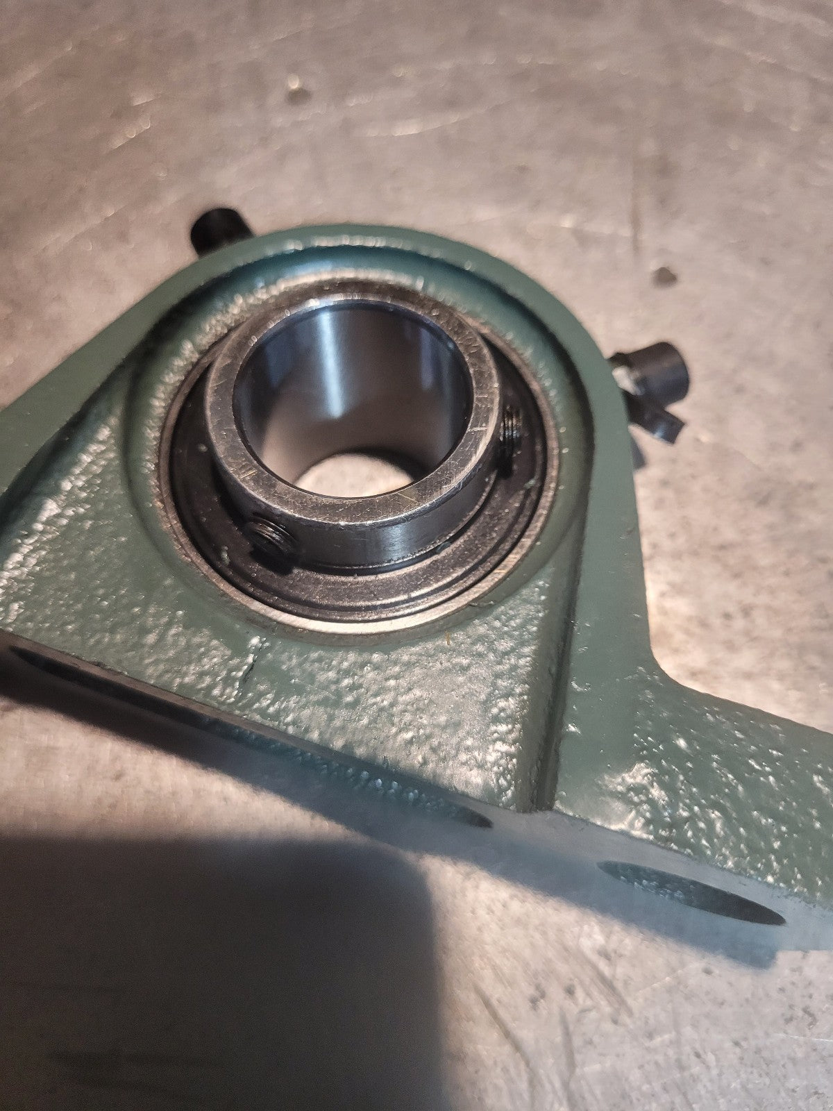 UPC205 Pillow Block Bearing Mount Housing for 25mm Bore DPK-MI120
