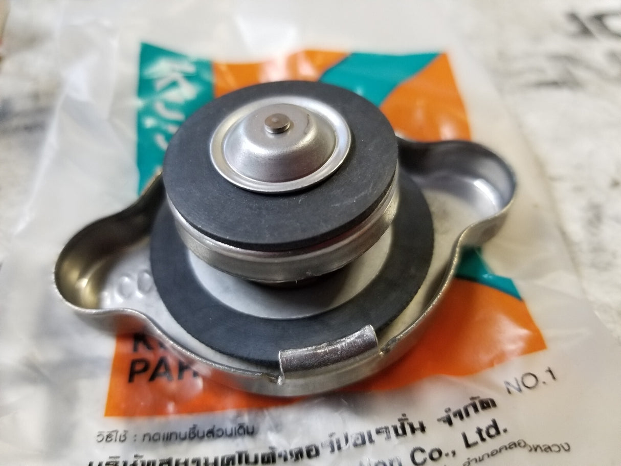 TC430-16090 KUBOTA RADIATOR CAP