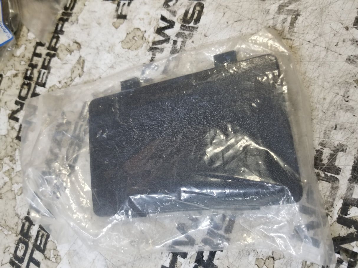6C200-52132 KUBOTA COVER CONTROL 6C20052132