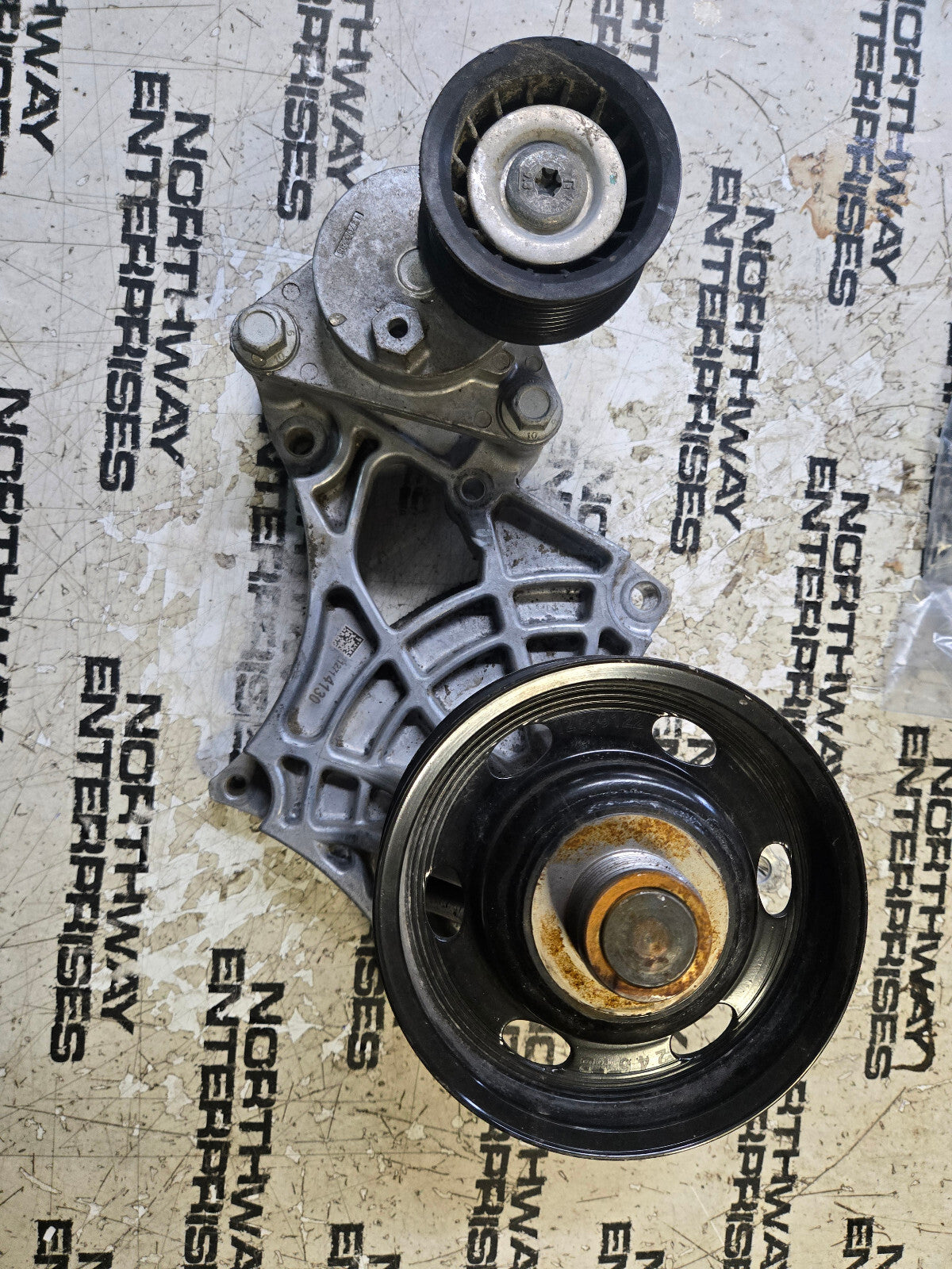 12714130 GM OEM L5P Fan Pulley Assembly 2020-2023