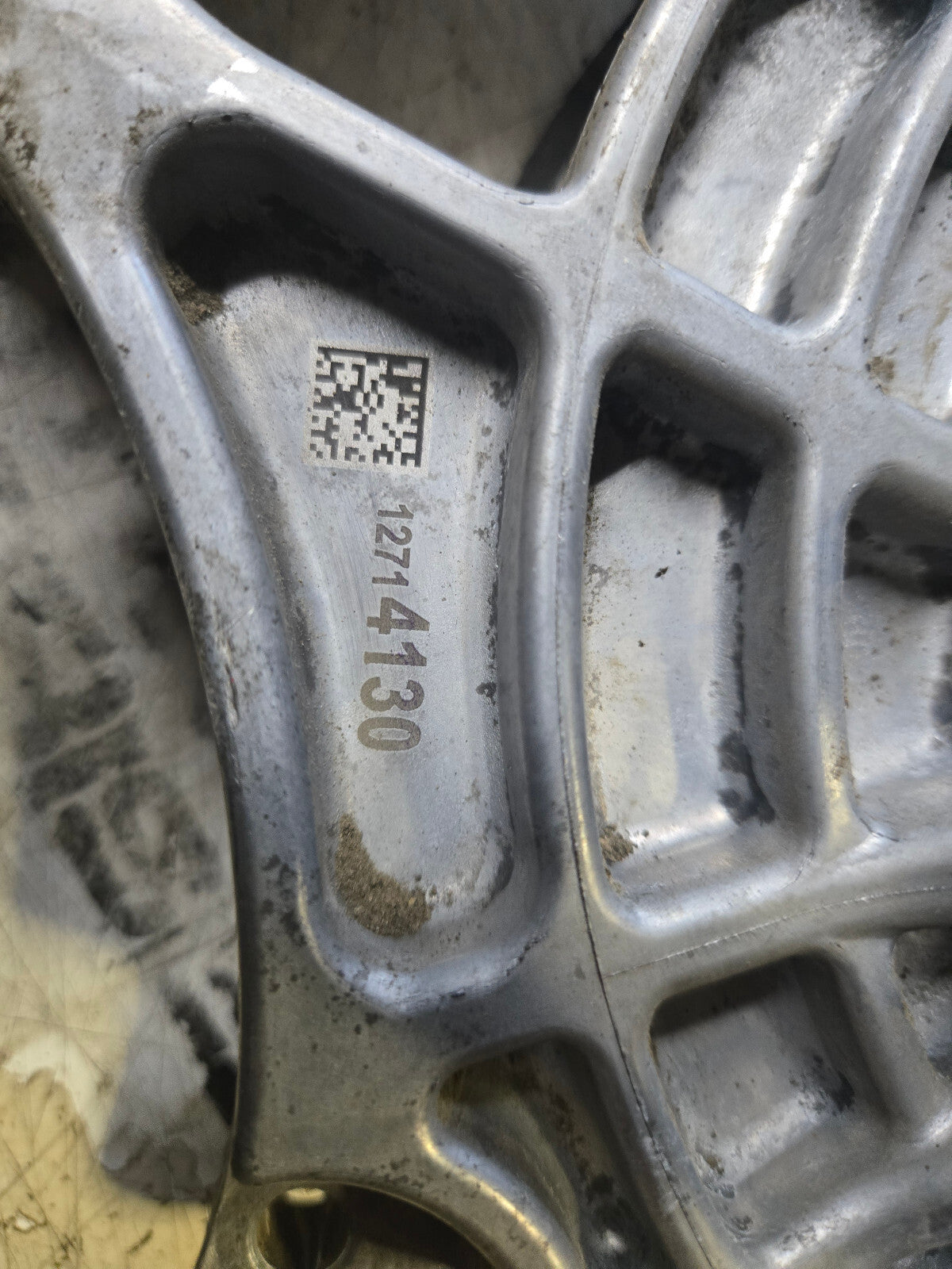 12714130 GM OEM L5P Fan Pulley Assembly 2020-2023