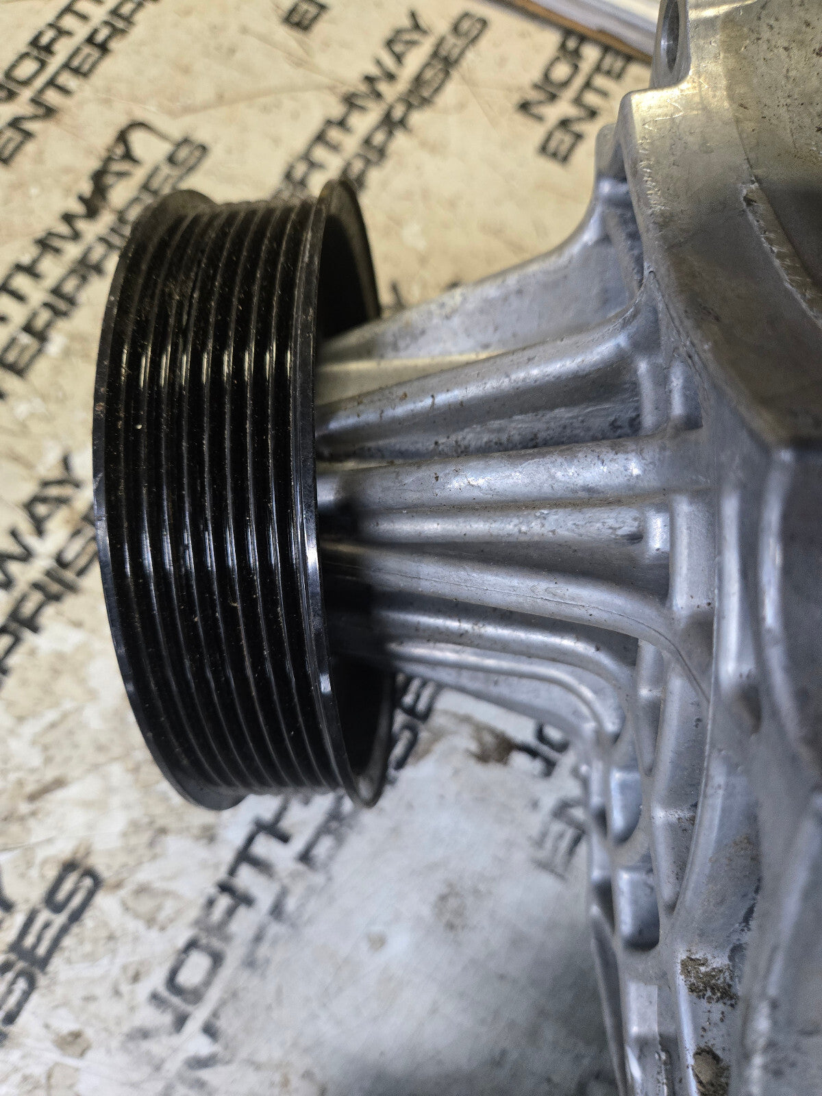 12714130 GM OEM L5P Fan Pulley Assembly 2020-2023