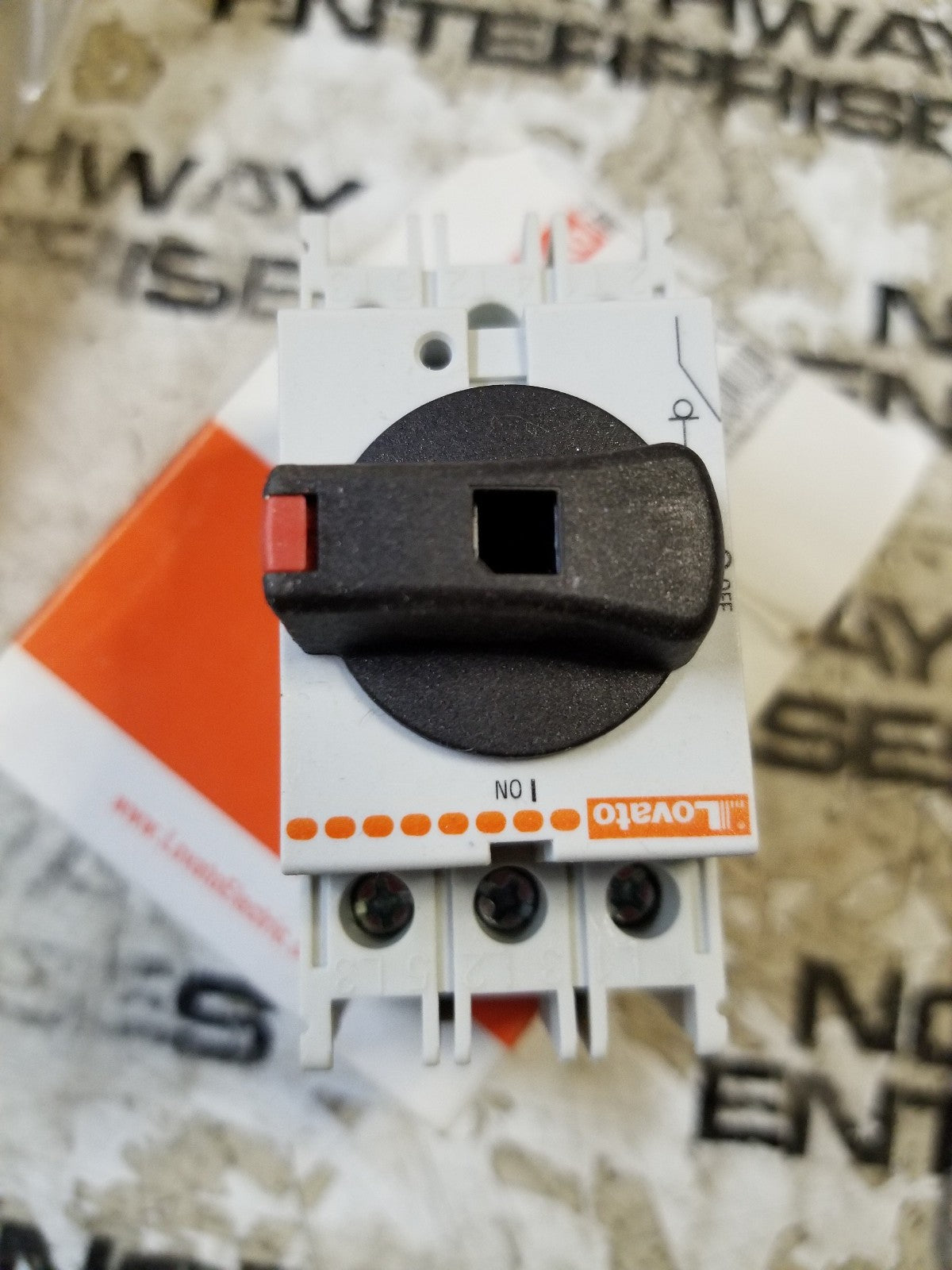 GA040A LOVATO SWITCH ACTUATOR PANEL 3P 40A