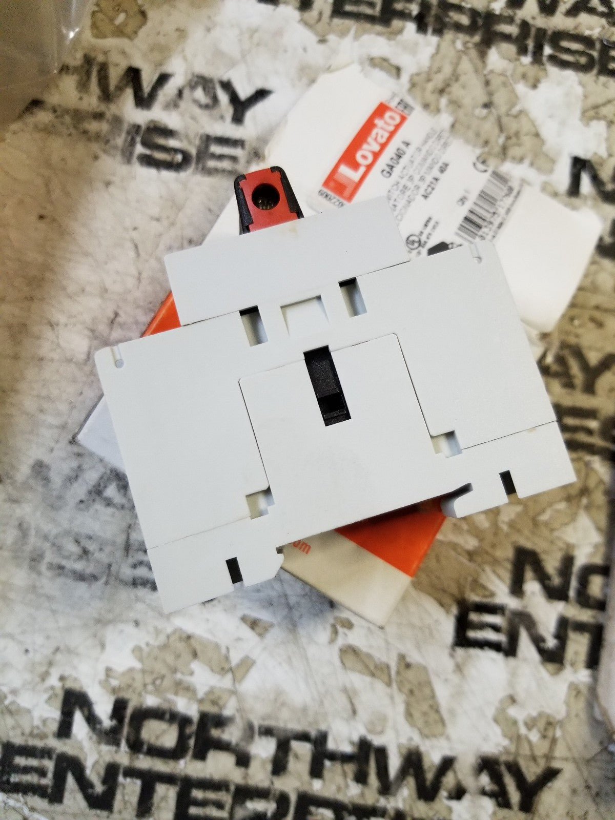 GA040A LOVATO SWITCH ACTUATOR PANEL 3P 40A