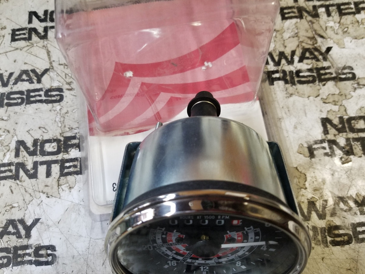 A-1850092M93 Tractormeter KPH Massey