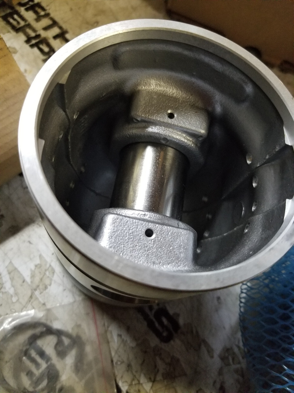 U5MK0033 PISTON LINER KIT A-U5MK0033 PISTON/LINER AND RINGS AS SHOWN