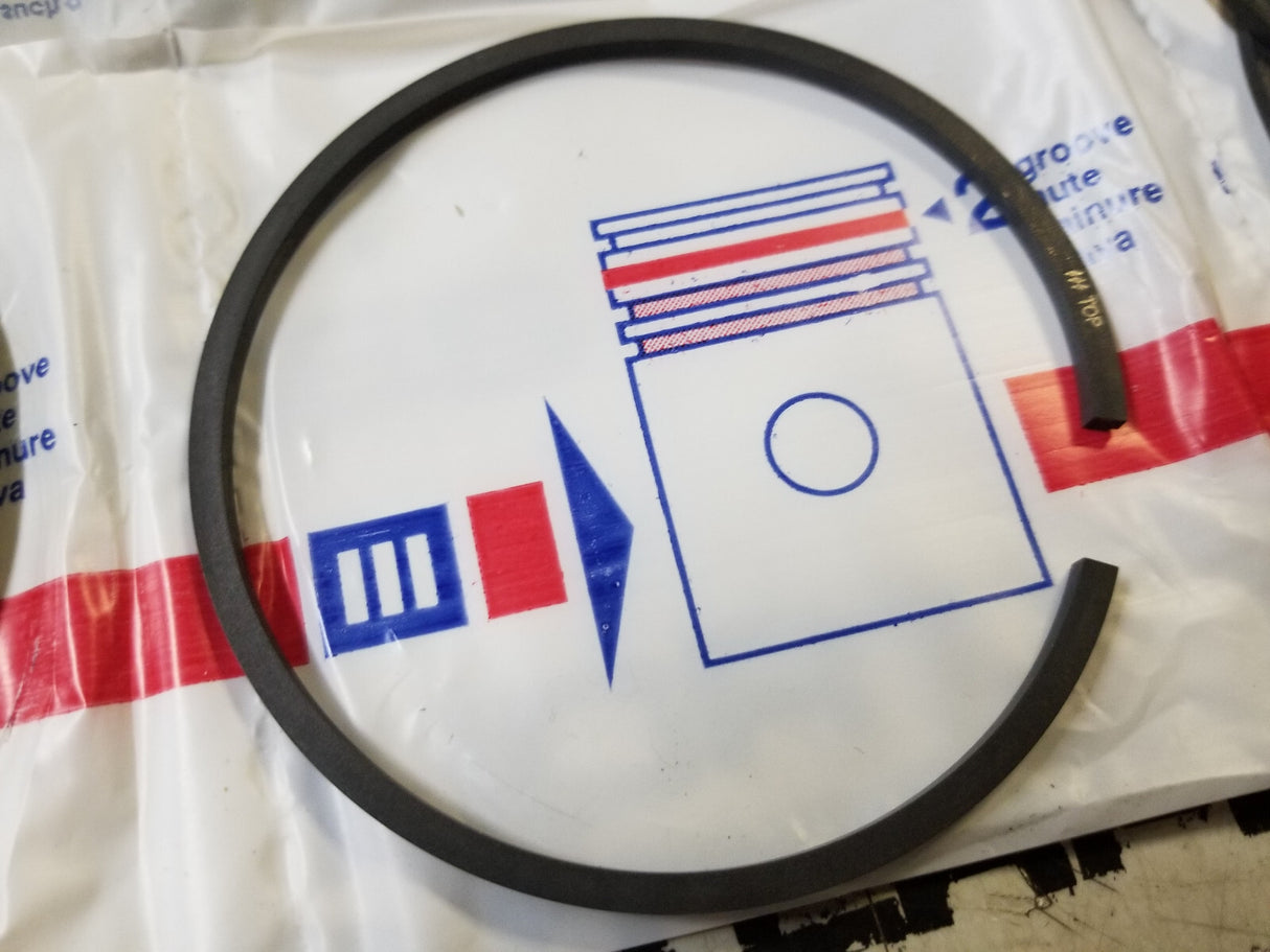 U5MK0033 PISTON LINER KIT A-U5MK0033 PISTON/LINER AND RINGS AS SHOWN