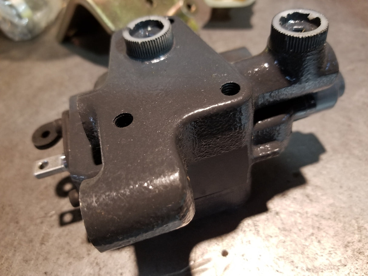 Kubota valve kit for Kubota front mower F2260, F2560, F2560E, F3060, F3560