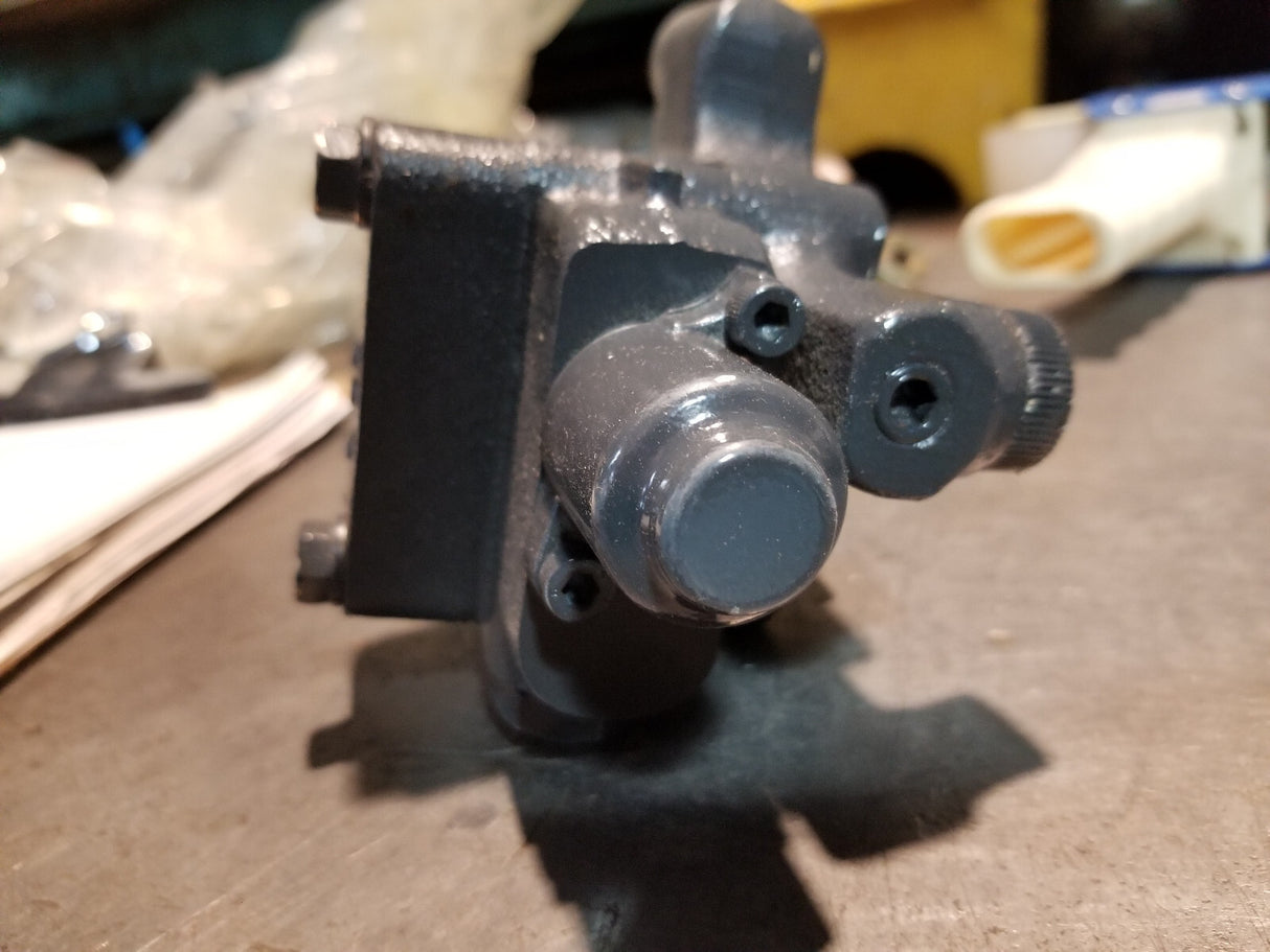 Kubota valve kit for Kubota front mower F2260, F2560, F2560E, F3060, F3560