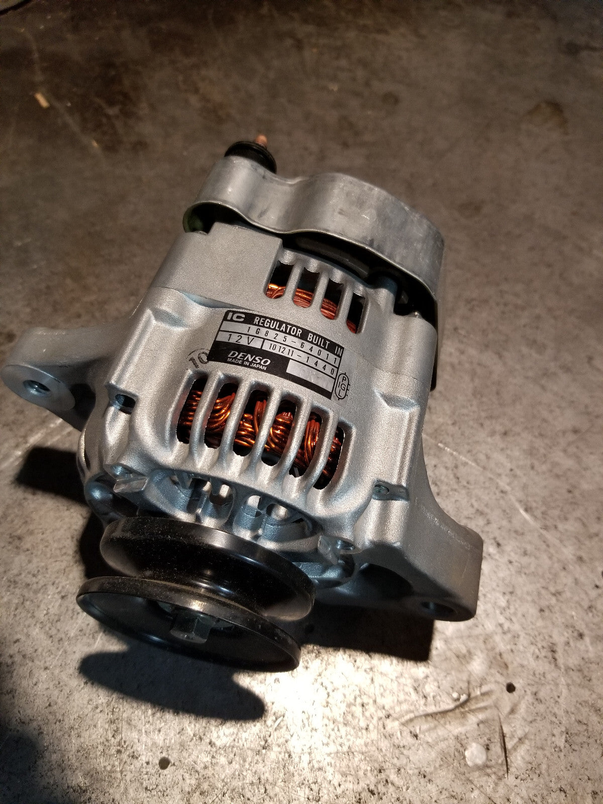 1G825-64010 GENUINE KUBOTA ALTERNATOR