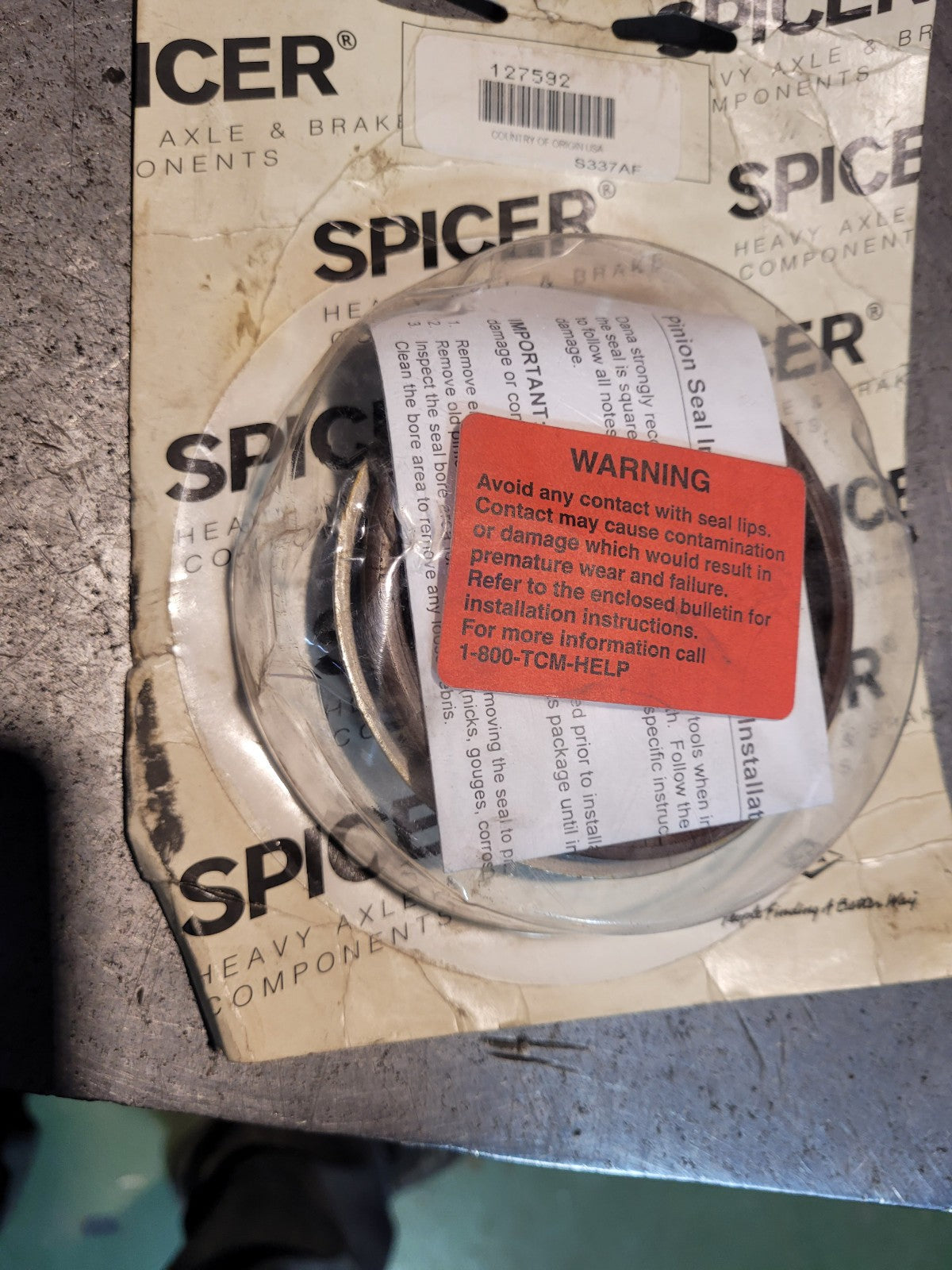 SPICER 127592 PINION SEAL