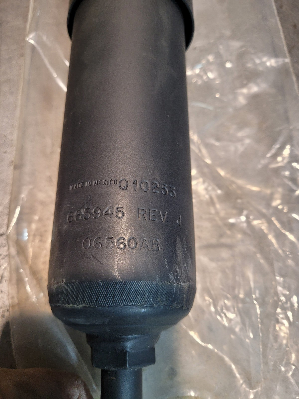 665945 KENWORTH SHOCK ABSORBER 1997-2011 T2000 OEM# 665906