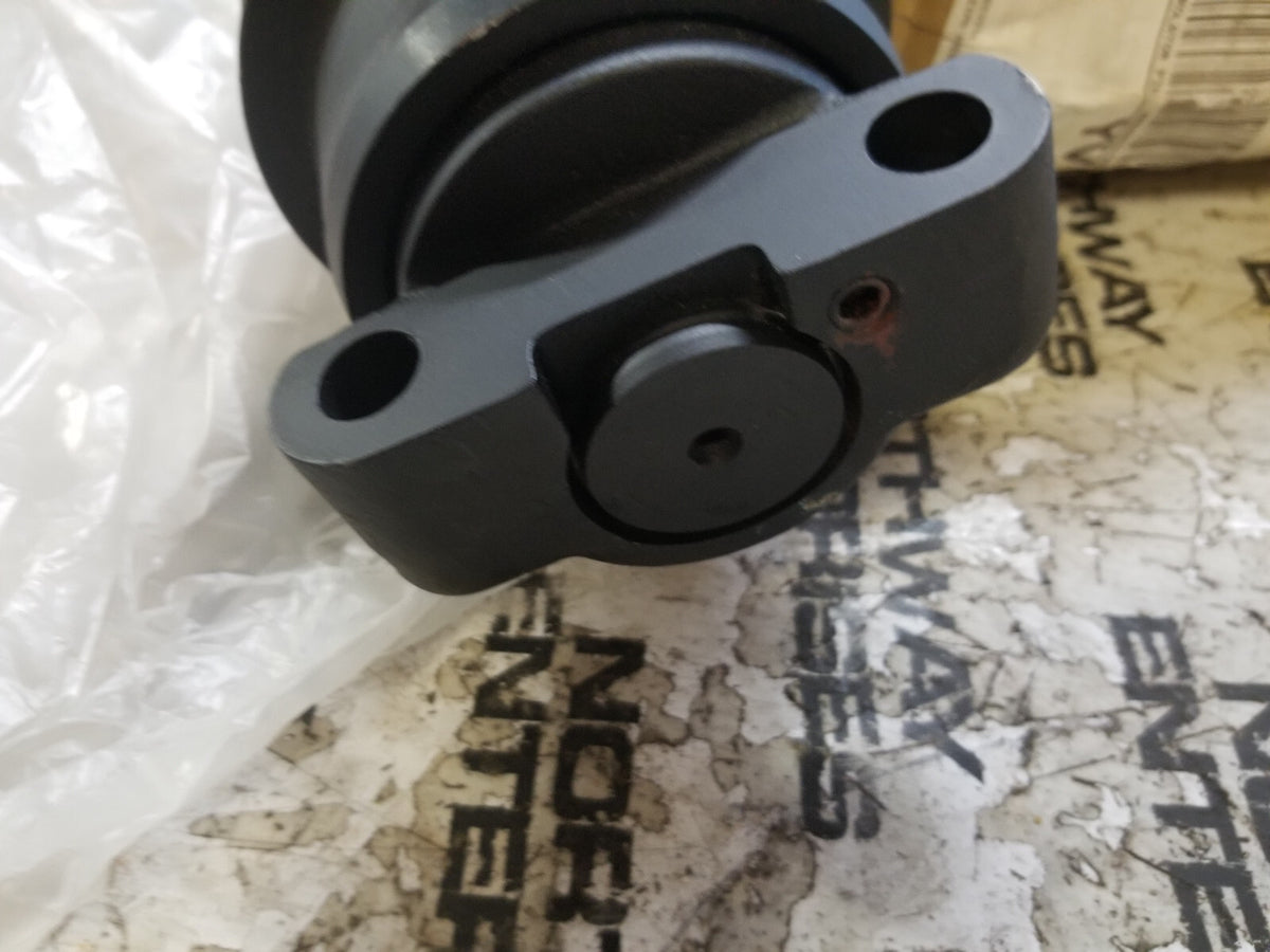 RD819-21700 KUBOTA Kubota ASSY ROLLER, TRACK RD81921700