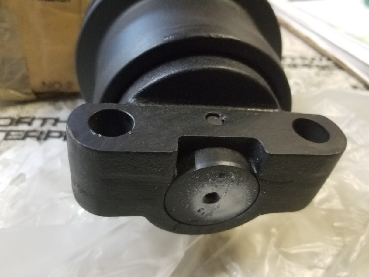 RD819-21700 KUBOTA Kubota ASSY ROLLER, TRACK RD81921700