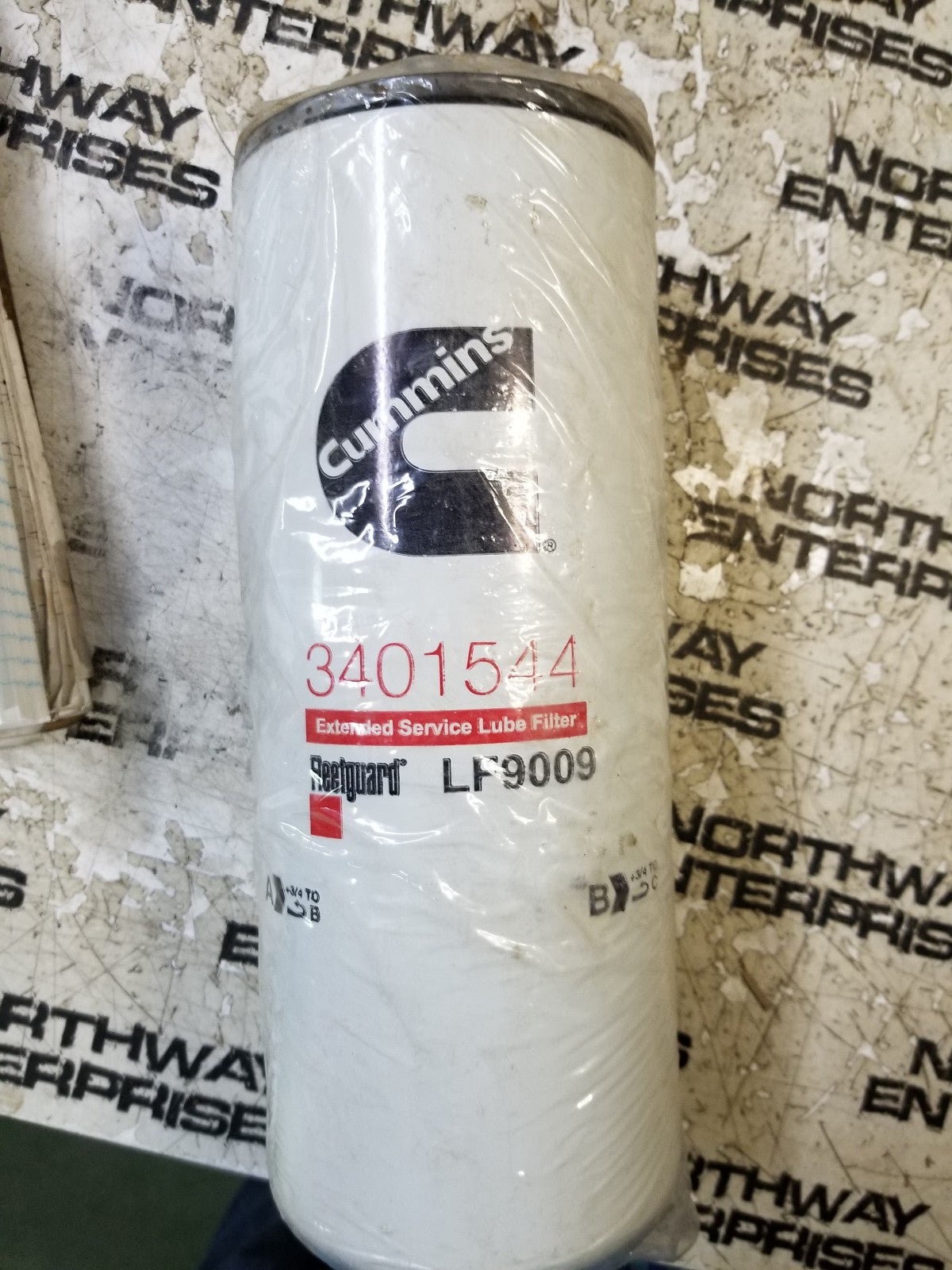 LF9009 FLEETGUARD OIL FILTER Cummins Engines P553000 LF9009 3401544 FTECXLF7000