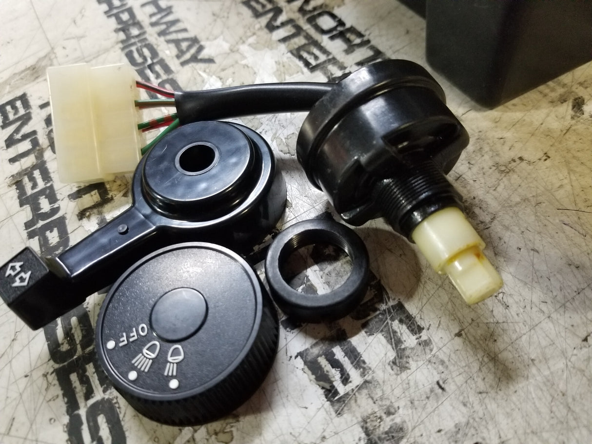 TA040-76630 KUBOTA LIGHT SWITCH