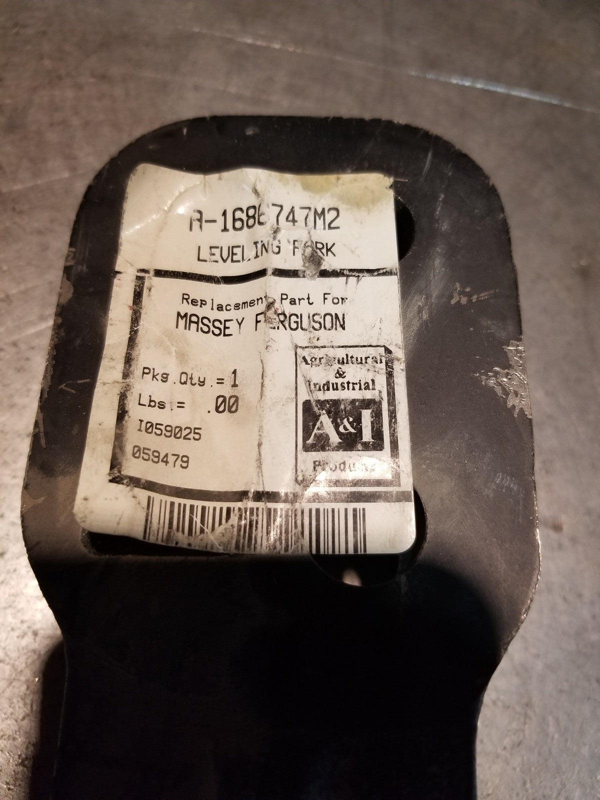 A-1686747M2 1686747M2 HOOK LINKAGE