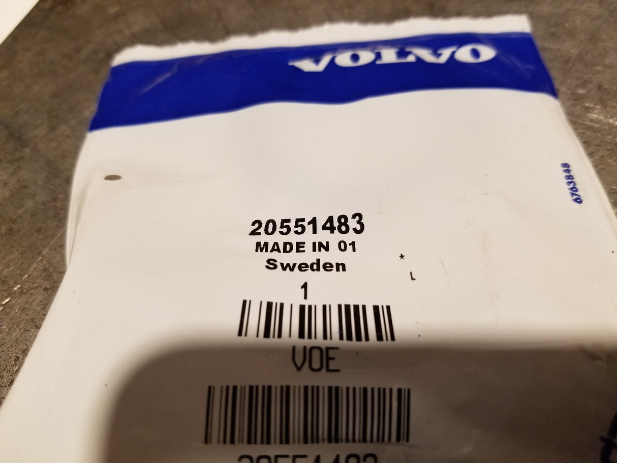LARGE LOT OF VOLVO D13 D11 ENGINE REBUILD PARTS KIT 21515329 20850815 20584639