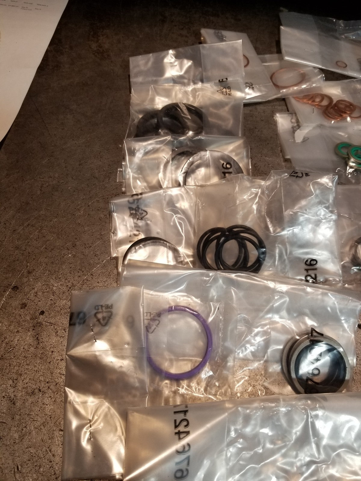 LARGE LOT OF VOLVO D13 D11 ENGINE REBUILD PARTS KIT 21515329 20850815 20584639