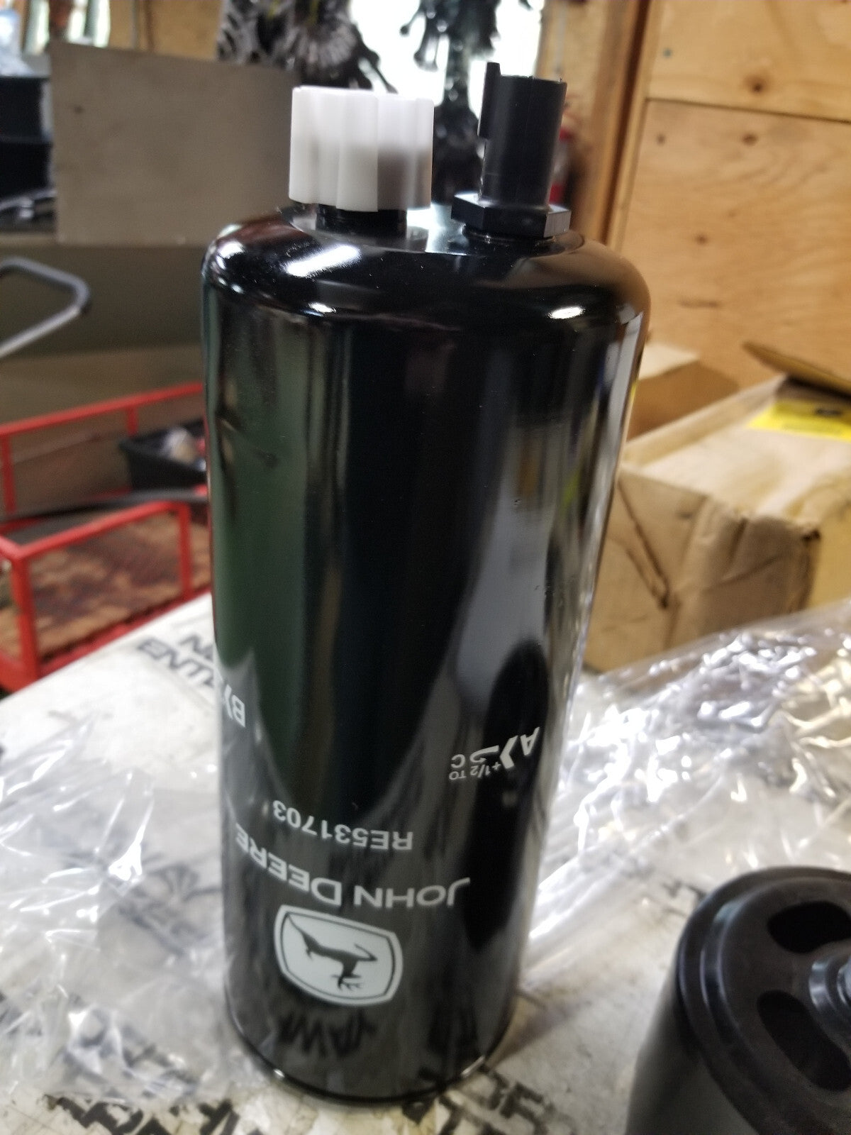 John Deere FUEL FILTER RE531703