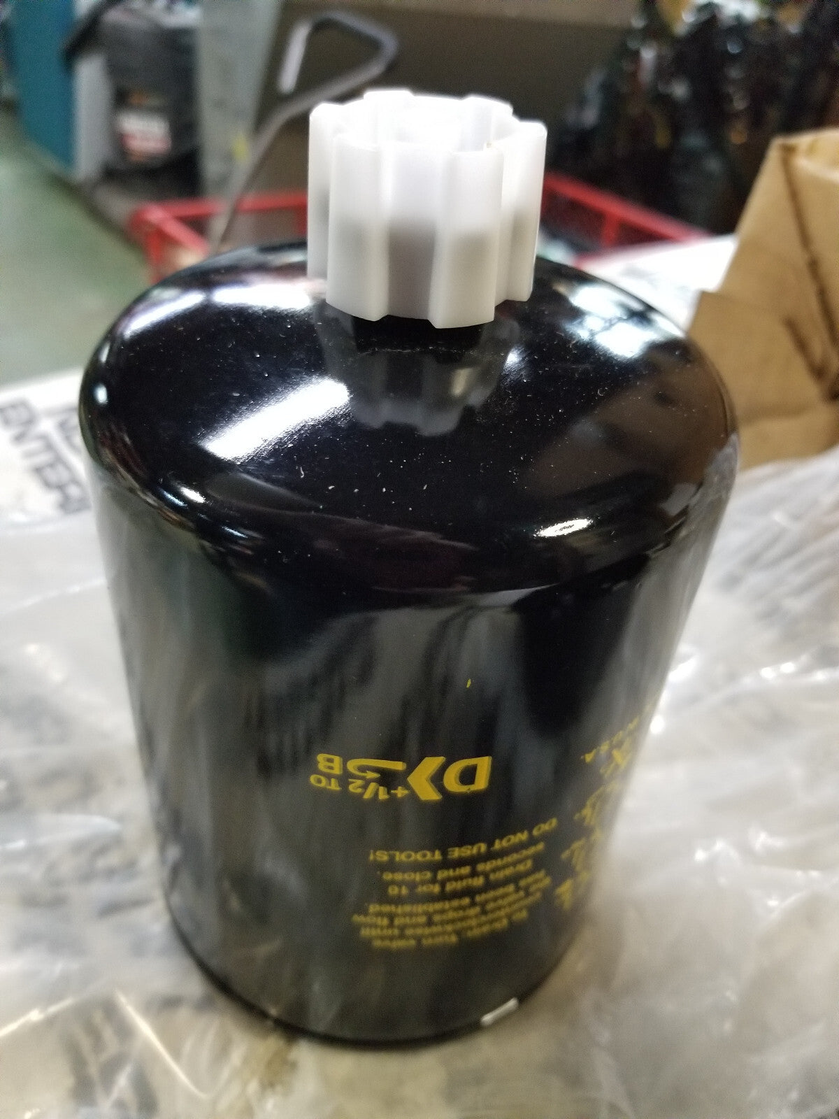 John Deere FUEL FILTER RE522688