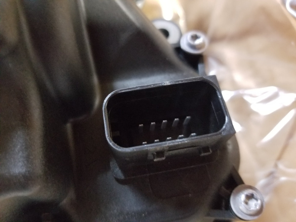 0444042069 BOSCH def dnox supply pump AGCO 72482455 SUPPLY UNIT