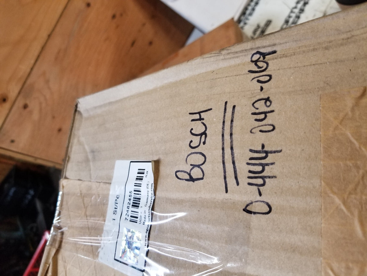 0444042069 BOSCH def dnox supply pump AGCO 72482455 SUPPLY UNIT