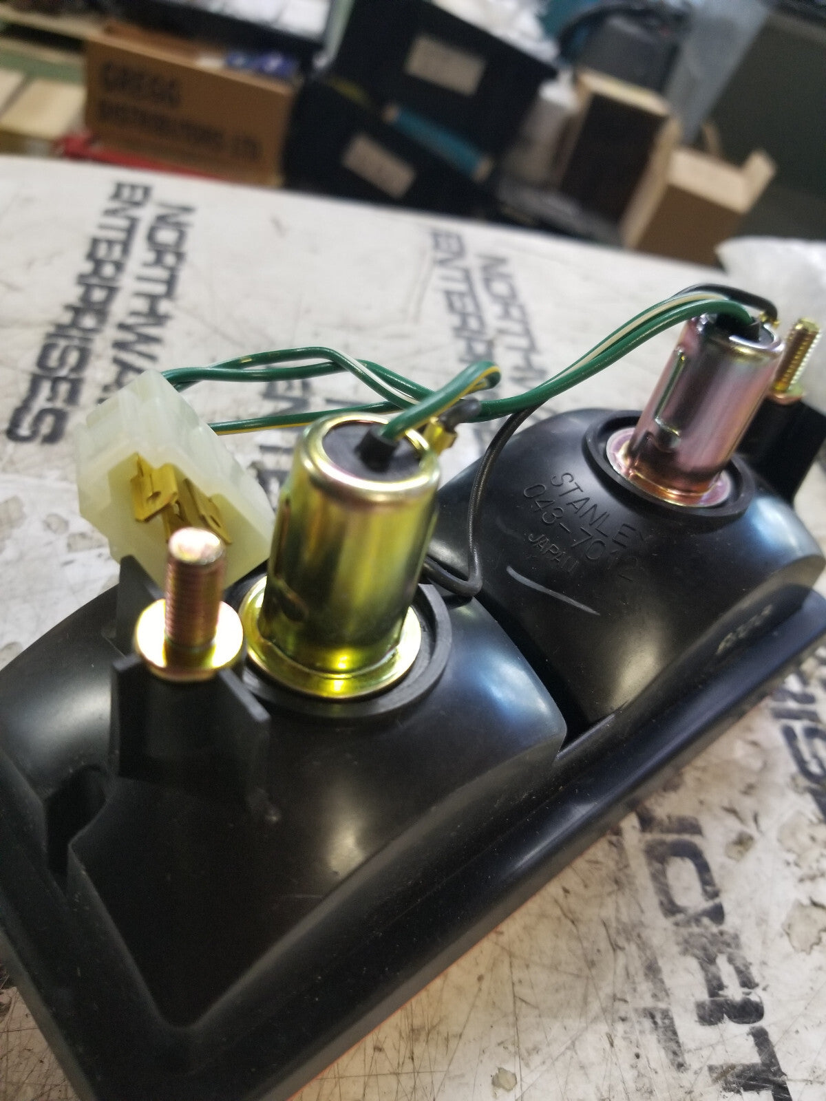 043-7012 STANLEY TAILLIGHT 0437012