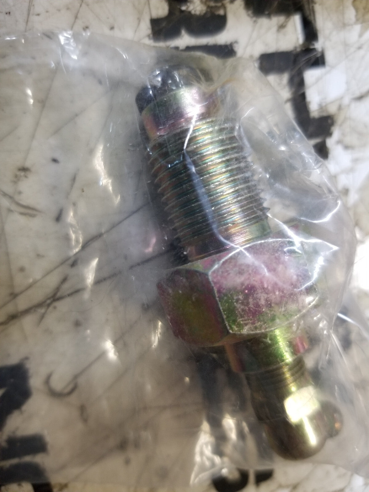 4255055RSH Track Adjuster Grease Valve