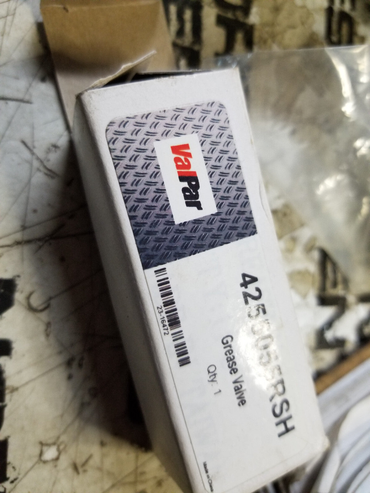 4255055RSH Track Adjuster Grease Valve