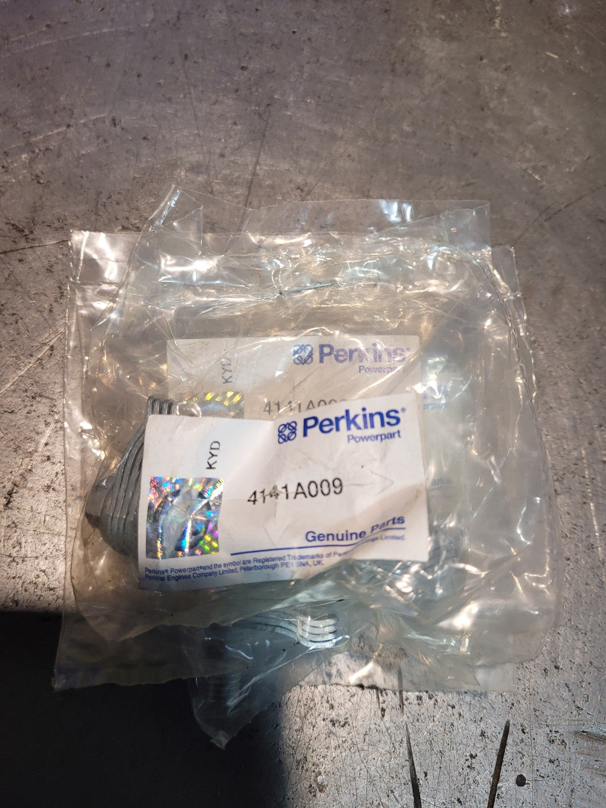 LOT OF 4 CLAMPS PERKINS 4141A009