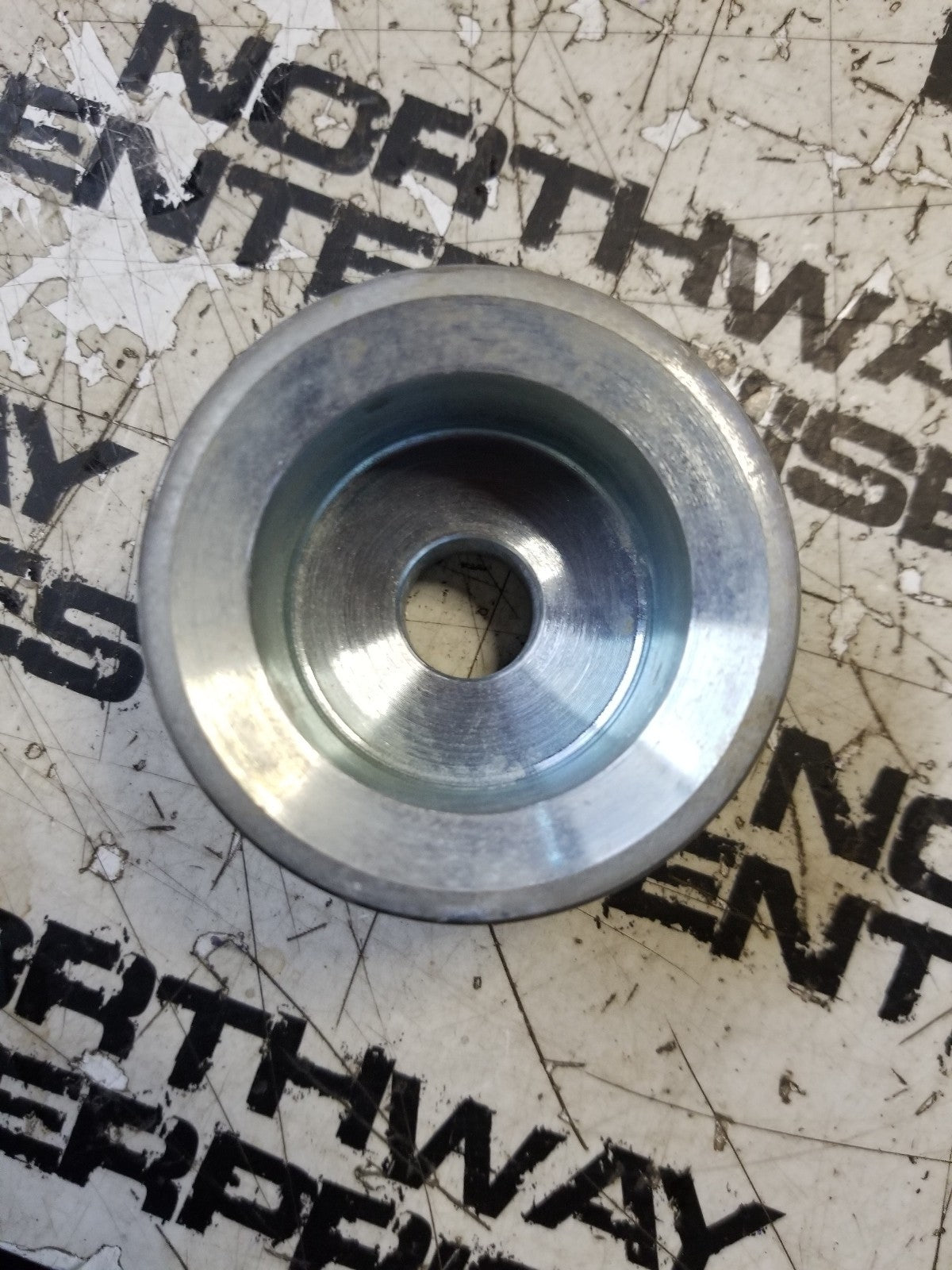 RE516489 JOHN DEERE ALTERNATOR PULLEY