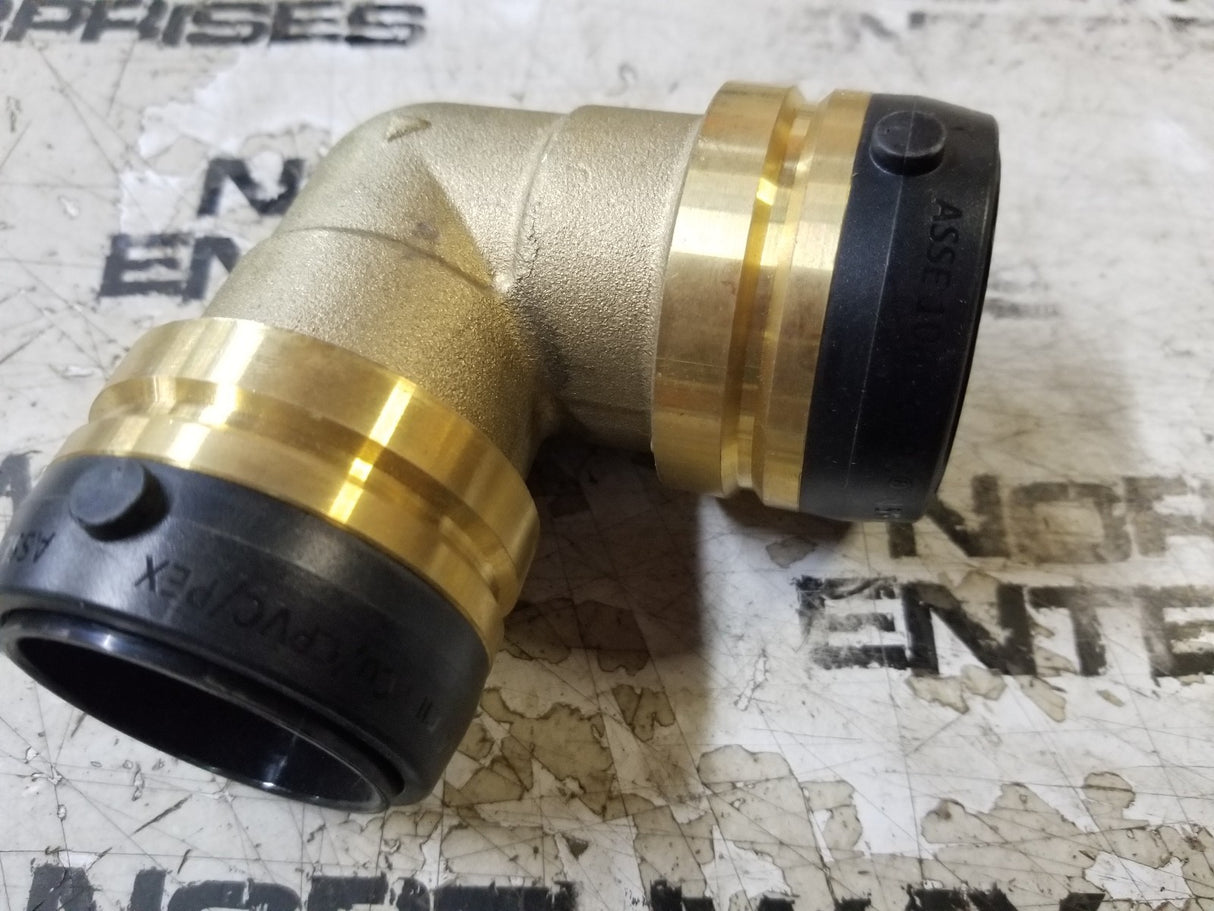 UXL0241 SHARKBITE Brass 1-1/2" X 1-1/2" 90 Degree Elbow
