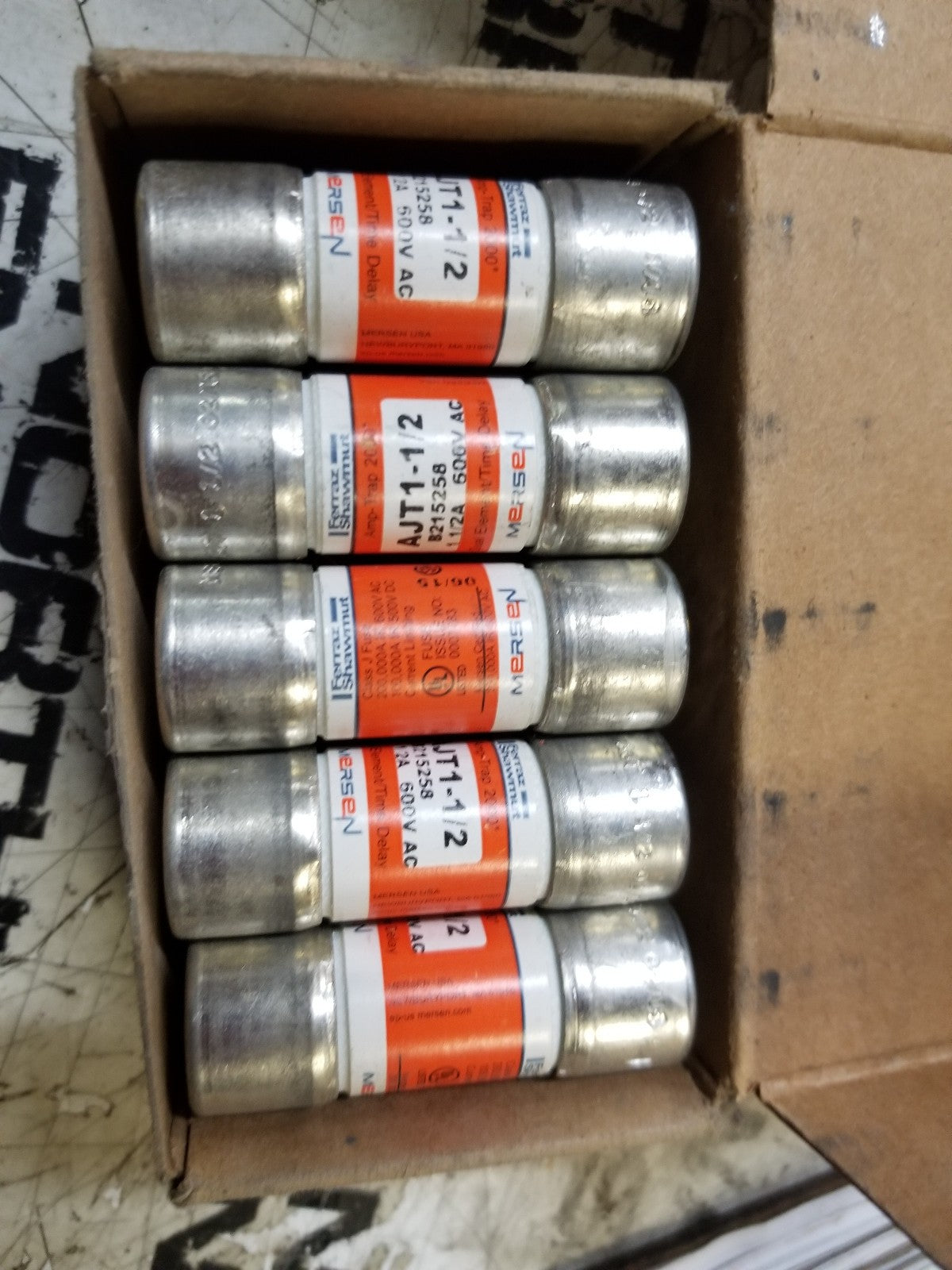 1 BOX OF 10 FUSES - AJT1-1/2 MERSEN 600VAC 1 1/2A