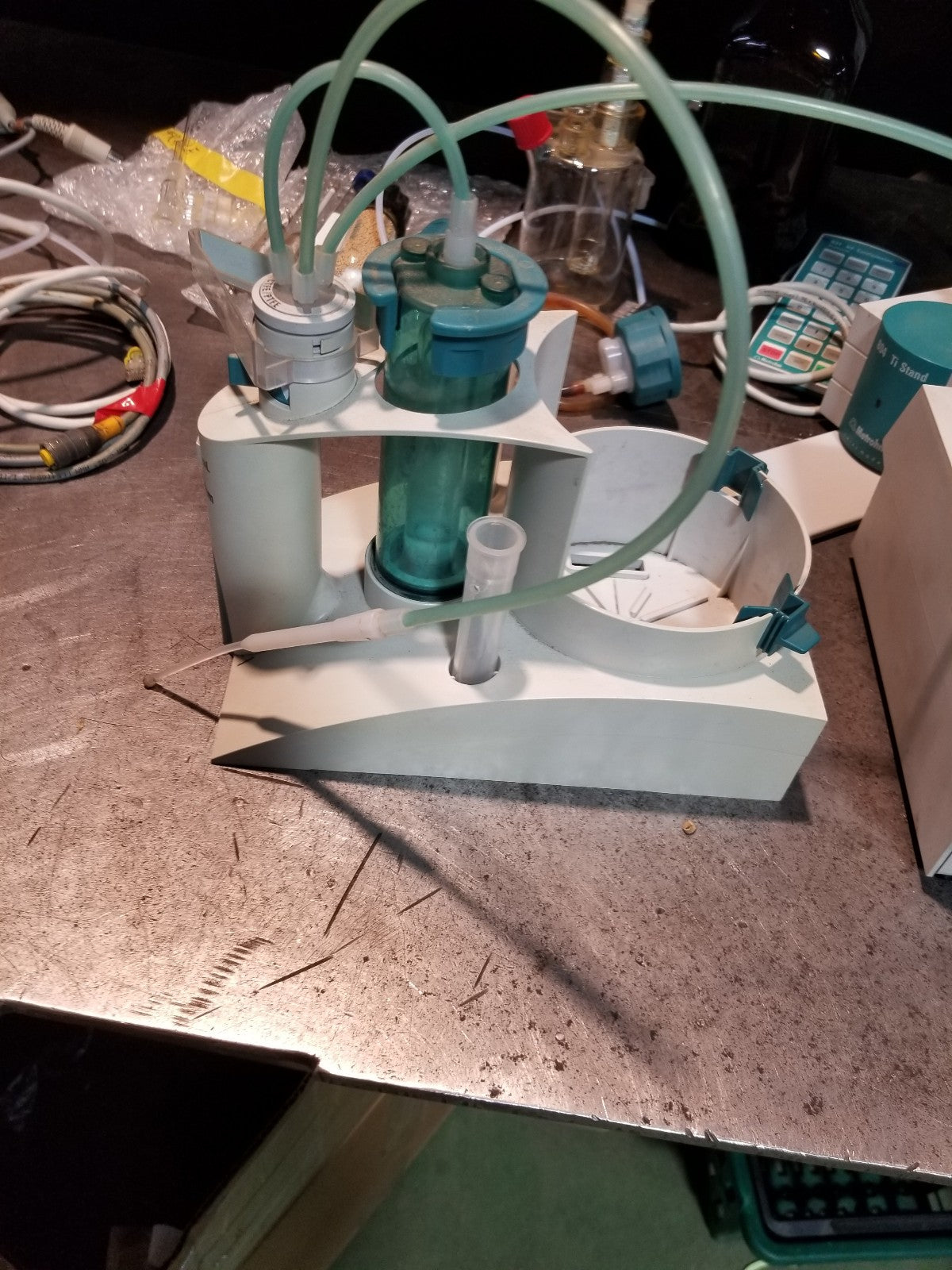 831 KF COULOMETER METROHM Keypad 703 Ti Stand W/ MISC PARTS