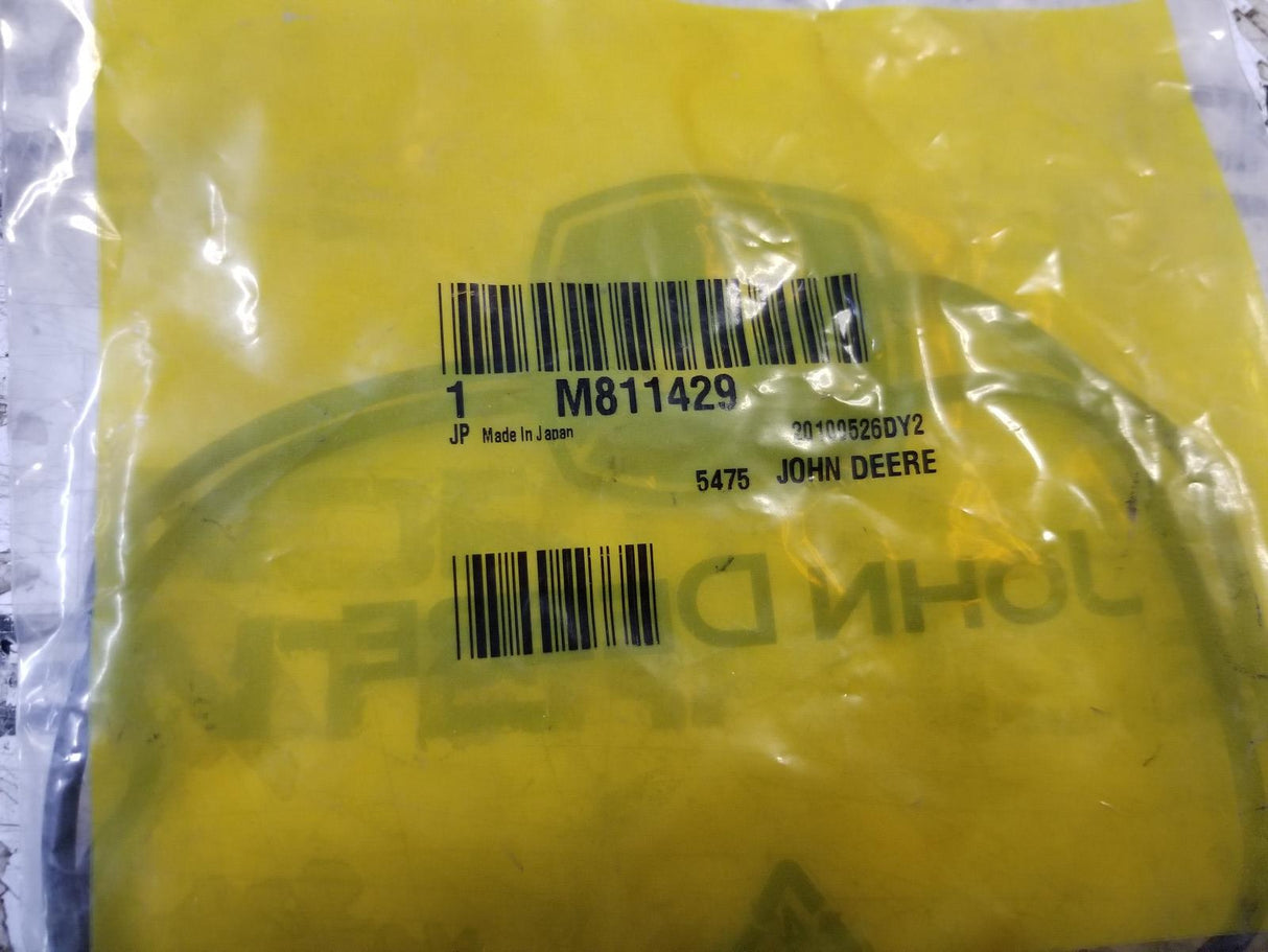 M811429 JOHN DEERE COVER GASKET