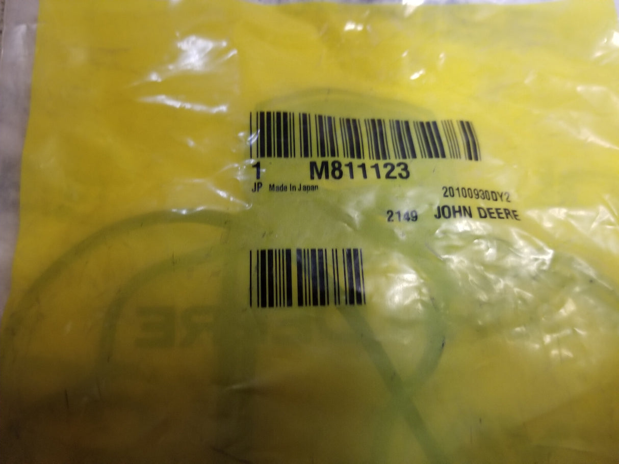 M811123 JOHN DEERE COVER RUBBER GASKET
