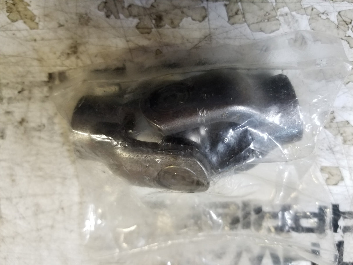 6C040-41330 KUBOTA UNIVERSAL JOINT
