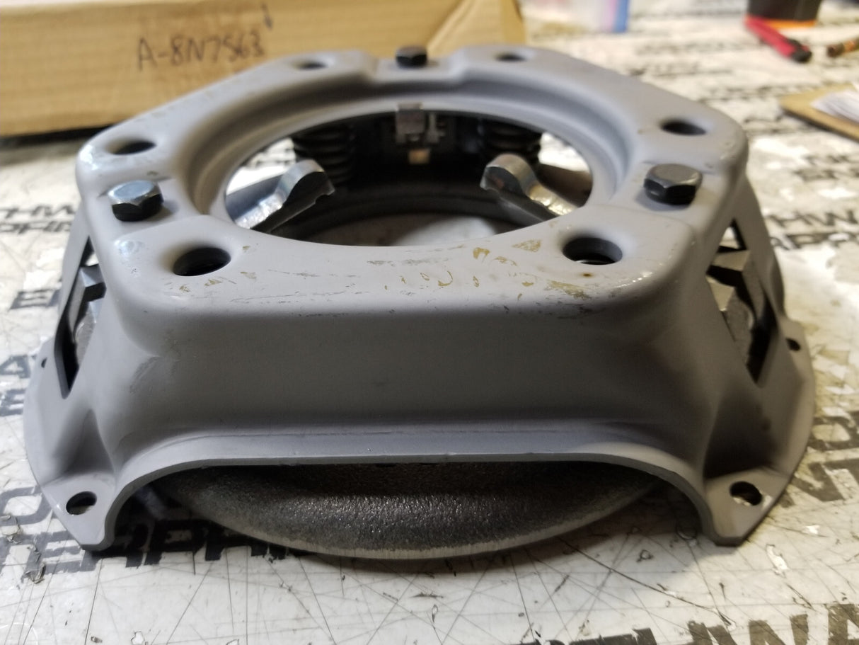 A-8N7563 8N7563 Pressure Plate: 9", 3 lever, 6 spring, flat flywheel Fits L5102,
