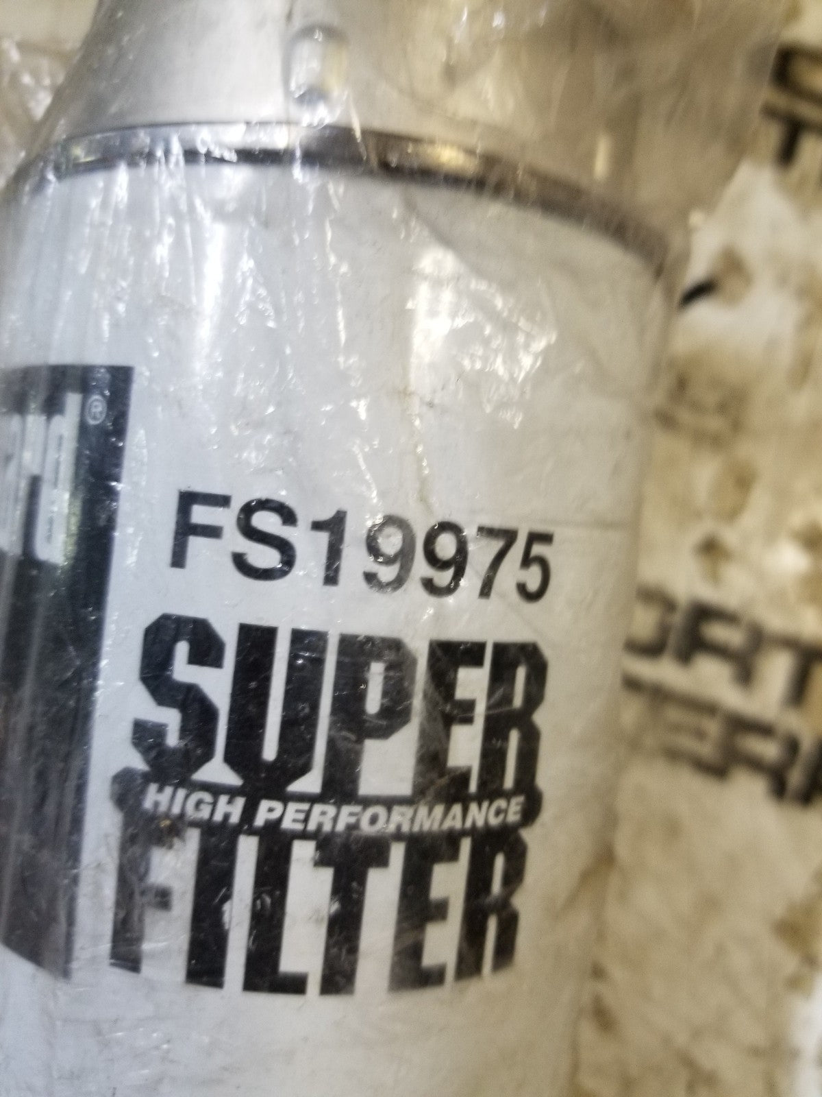 FS19975 Fleetguard Fuel Filter Water Separator Cartridge REPLACES RE535217