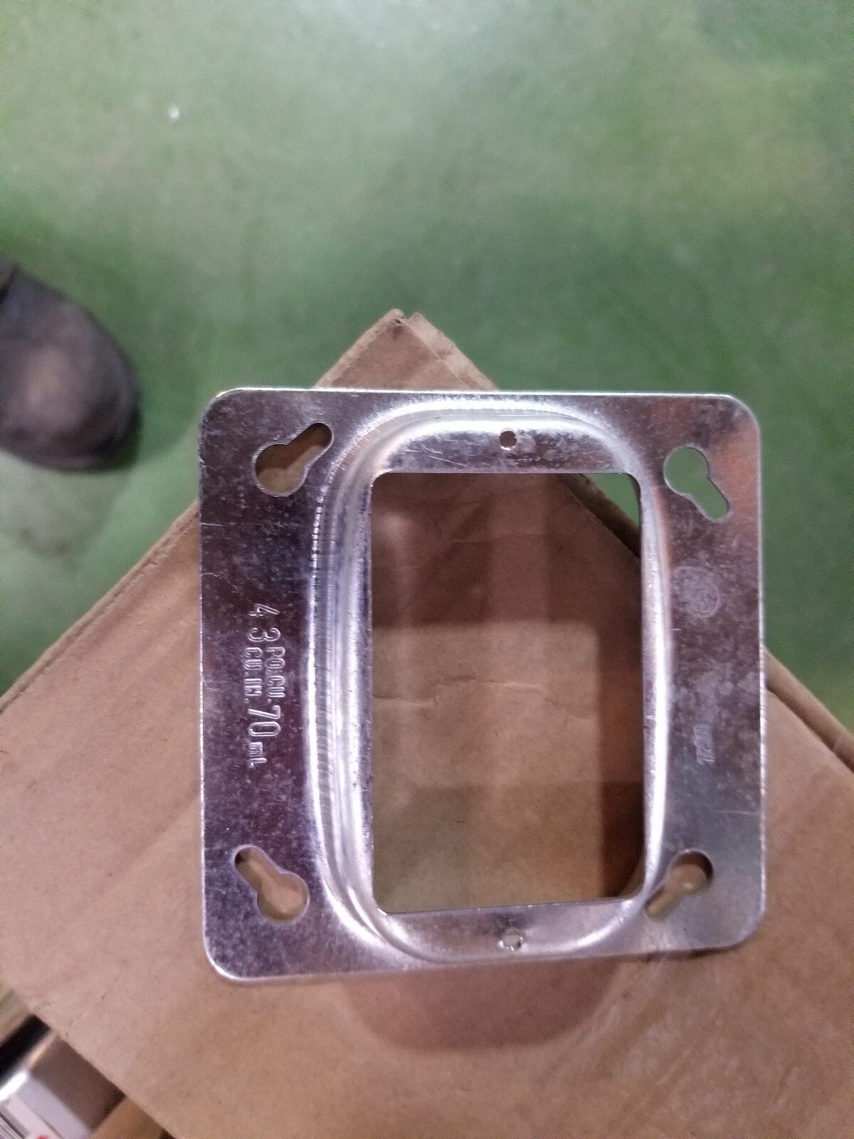 BOX OF 68PC - CI-52-C-14-5/8 4" SQUARE BOX COVER