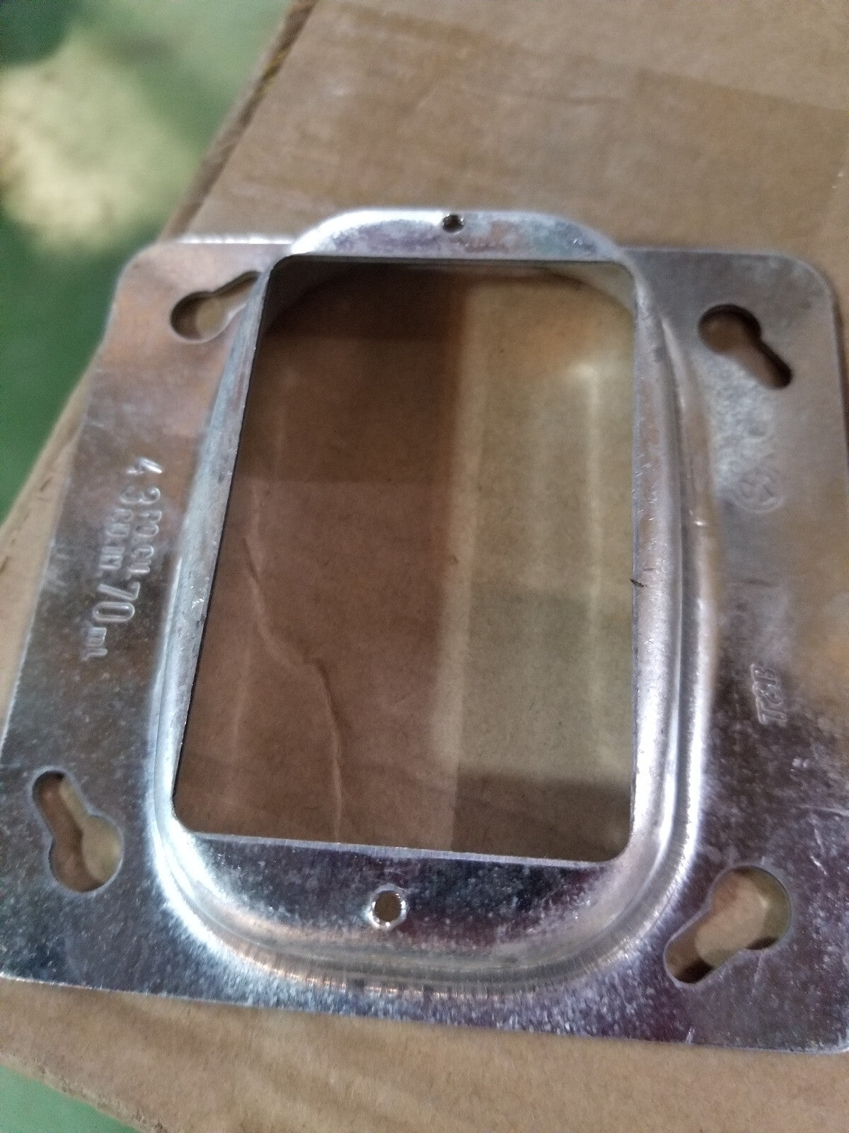 BOX OF 68PC - CI-52-C-14-5/8 4" SQUARE BOX COVER